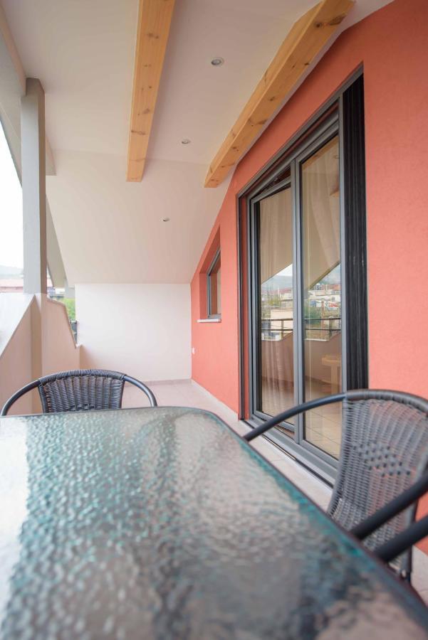 New Loft Polixeni Apartamento Ioannina Exterior foto